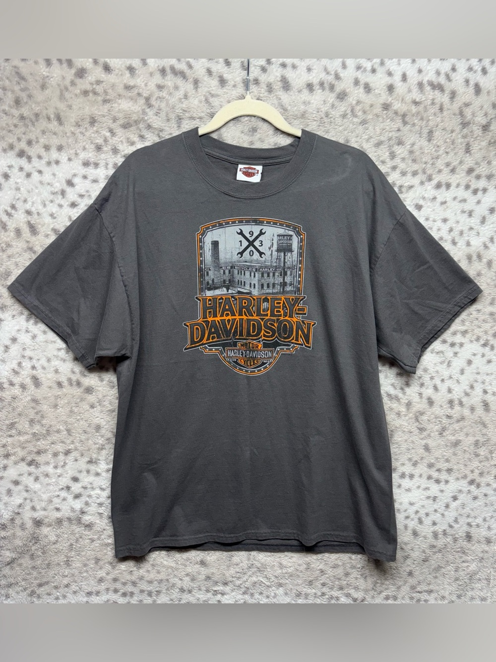 HARLEY DAVIDSON WOLVERINE CLINTON TWP, MI DETROIT GRAPHIC TEE